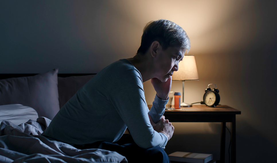 Femme âgée incapable de s’endormir